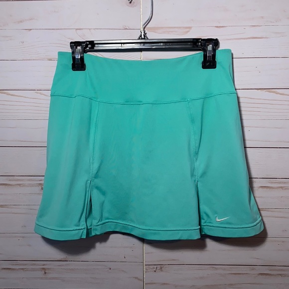 nike green skort